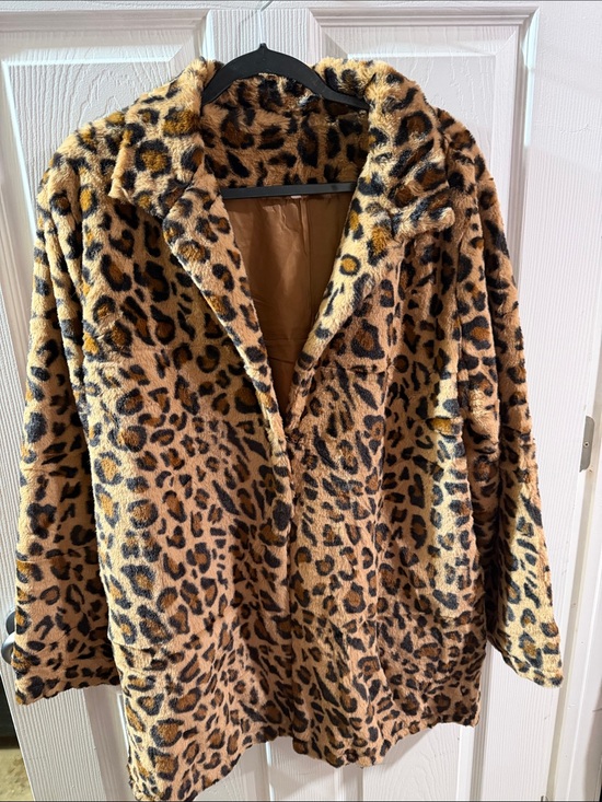Jackets & Blazers - Leopard Print Faux Fur Coat - Women's Tan/Black Jacket